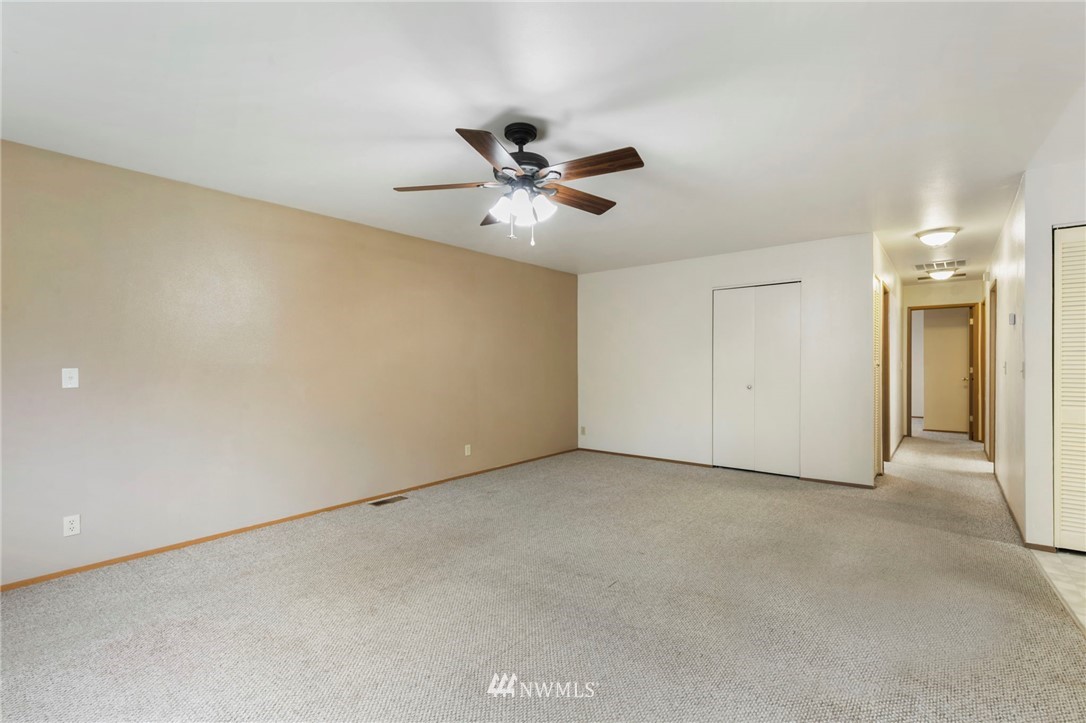 4429 Sunnyslope Road Southwest Port Orchard, WA 98367 - Photo 8 of 20 Gallery Image 8