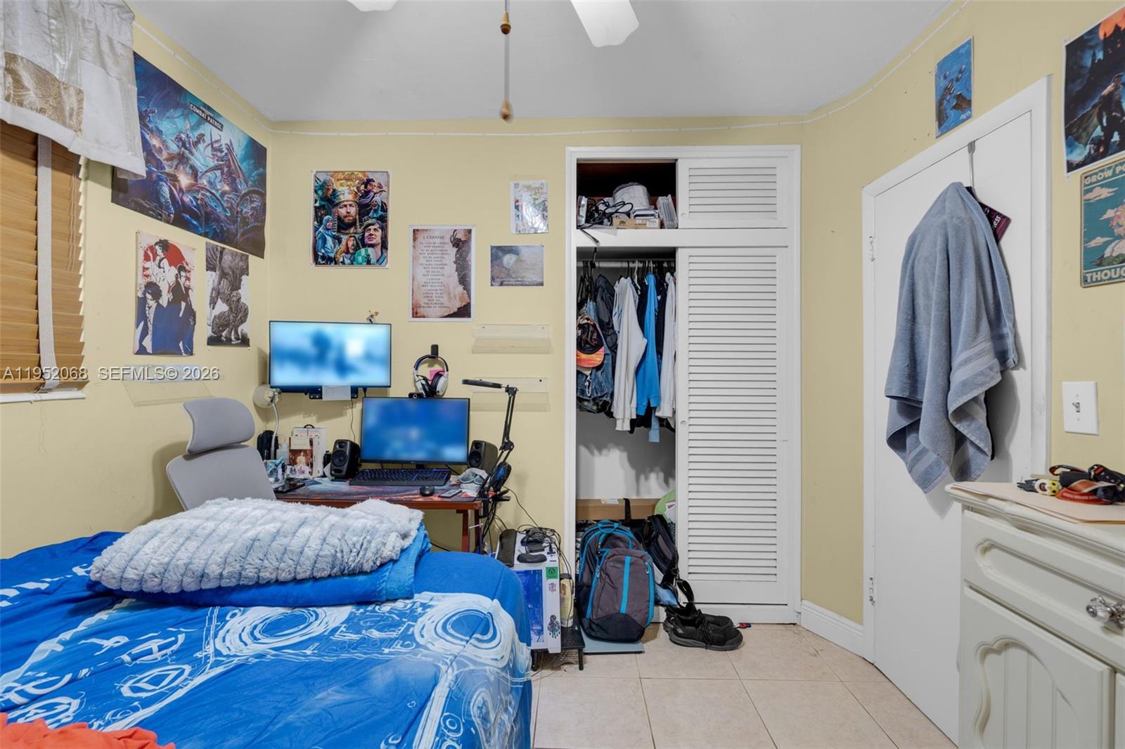 4332 Southwest 98th Avenue Miami, FL 33165 - Photo 16 of 35