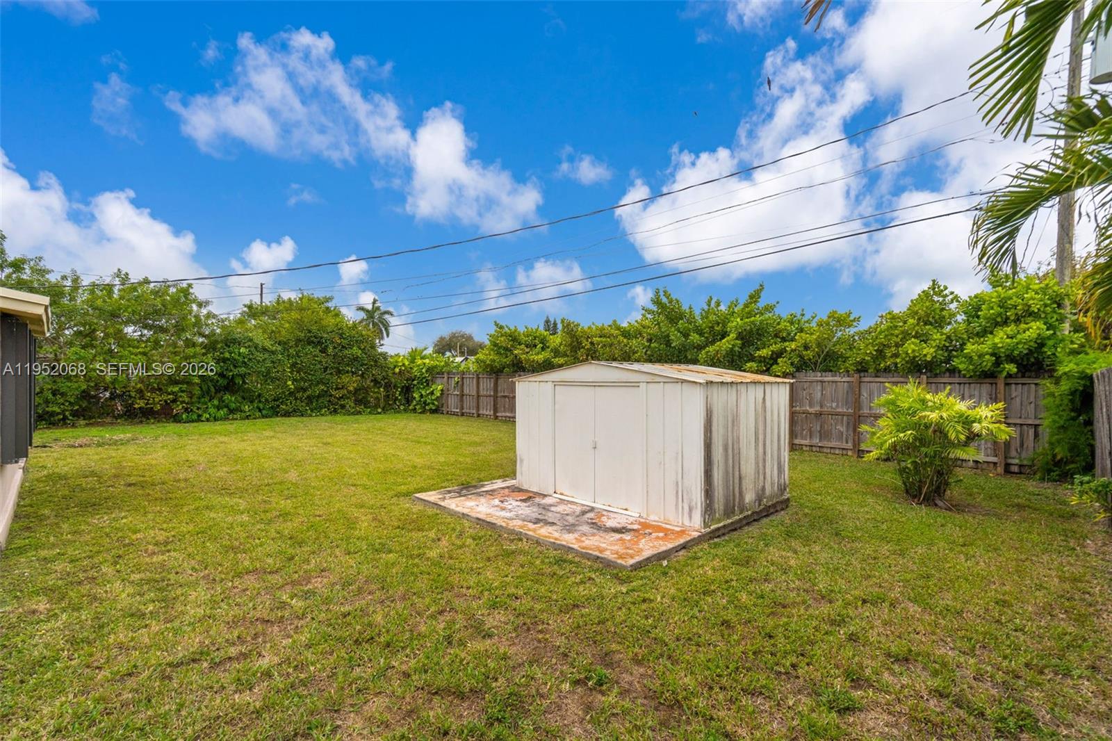 4332 Southwest 98th Avenue Miami, FL 33165 - Photo 21 of 35