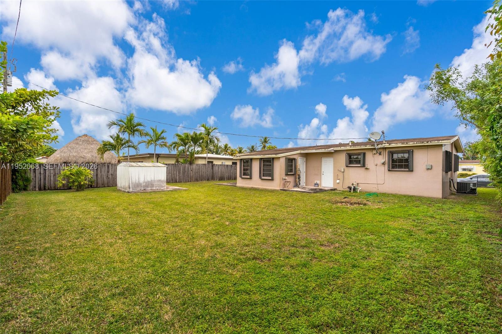 4332 Southwest 98th Avenue Miami, FL 33165 - Photo 22 of 35