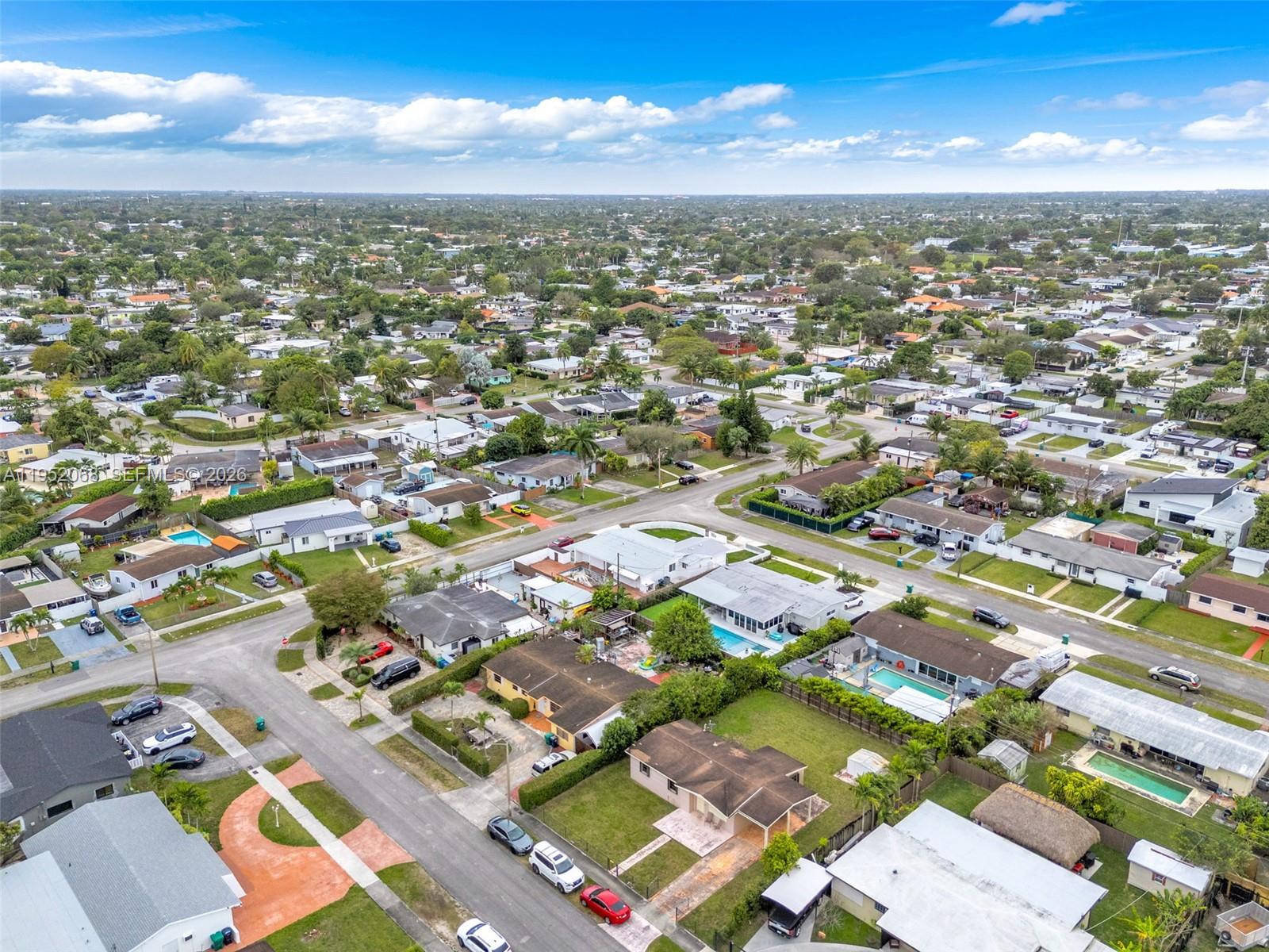 4332 Southwest 98th Avenue Miami, FL 33165 - Photo 26 of 35