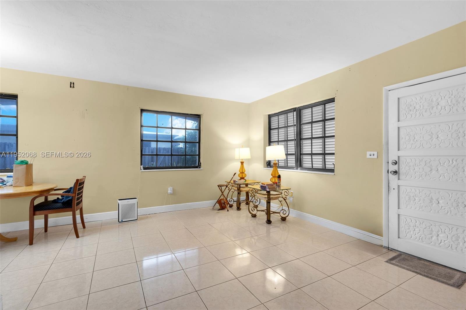 4332 Southwest 98th Avenue Miami, FL 33165 - Photo 6 of 35