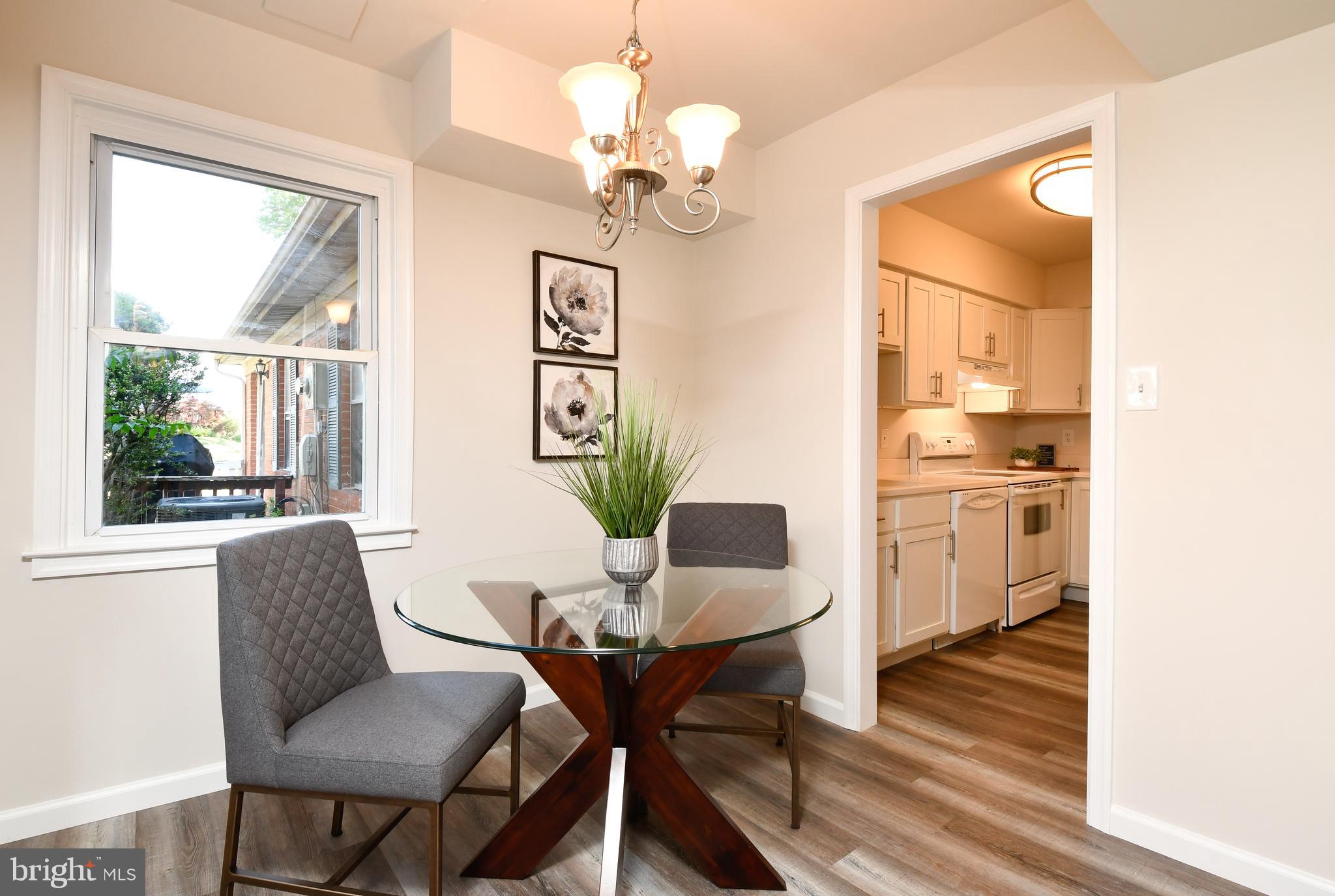 9559 Hagel Circle, Unit E Lorton, VA 22079 - Photo 5 of 25 dining area