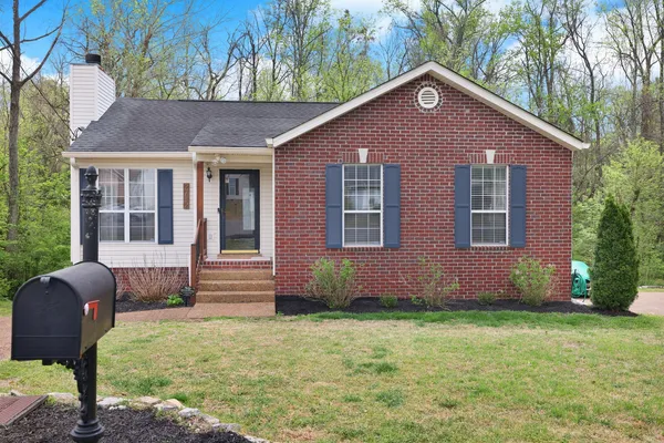 $379,000 | 2732 Airwood Drive, Nashville, TN 37214