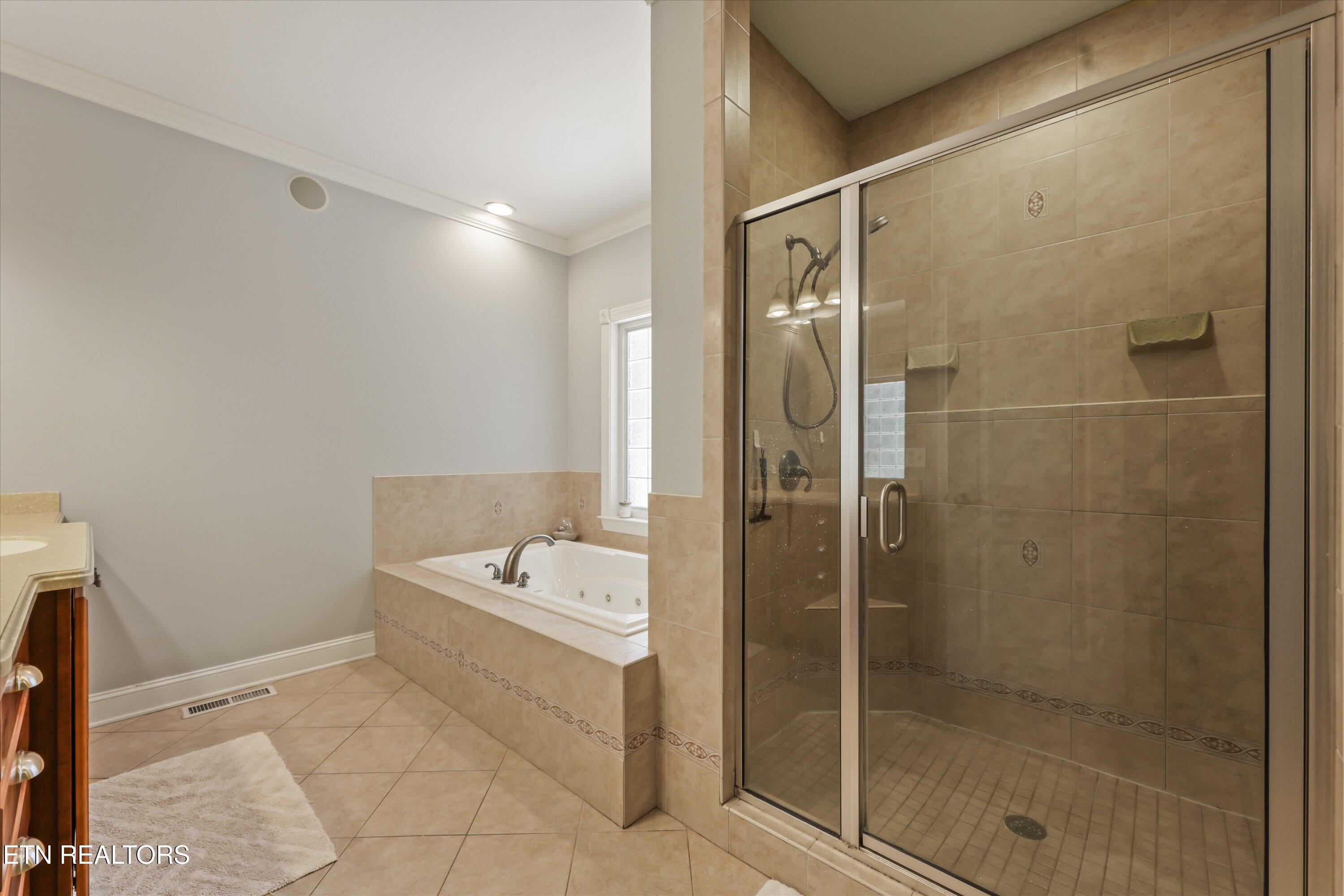 103 Winchester Circle Oak Ridge, TN 37830 - Photo 30 of 58 30-103 Winchester Cir 031