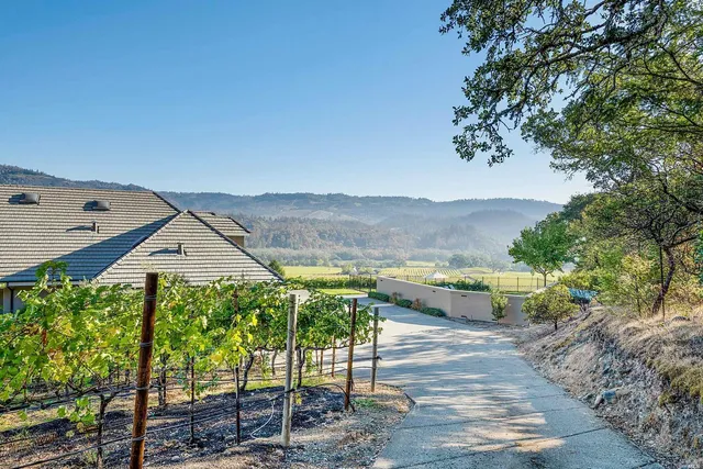 a view of an ocean and a mountain view