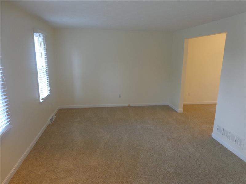 3166 Haberlein Road Gibsonia, PA 15044 - Photo 3 of 19 Living Room.