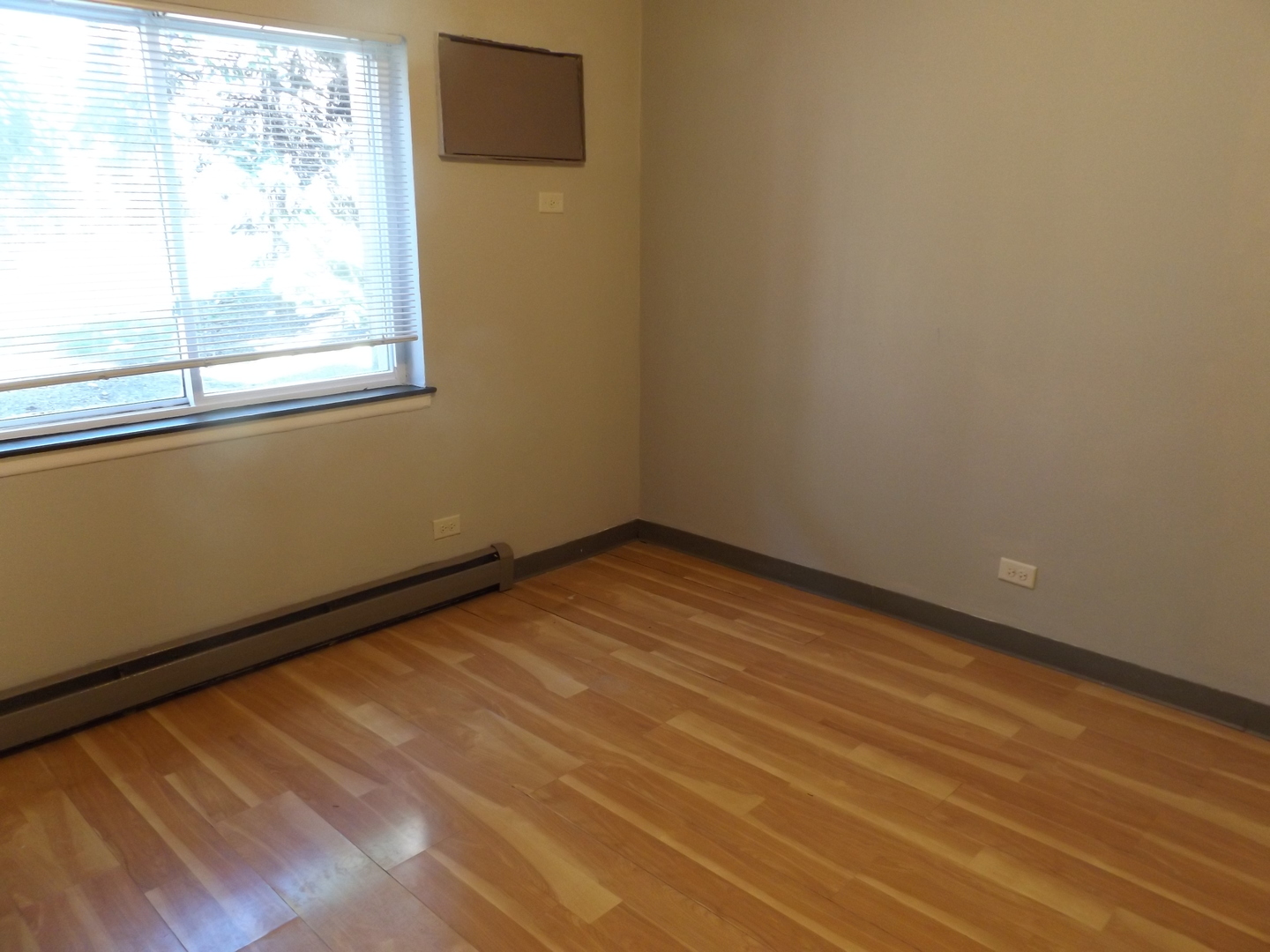 710 West Huntington Commons Road, Unit 1A Mount Prospect, IL 60056 - Photo 8 of 10