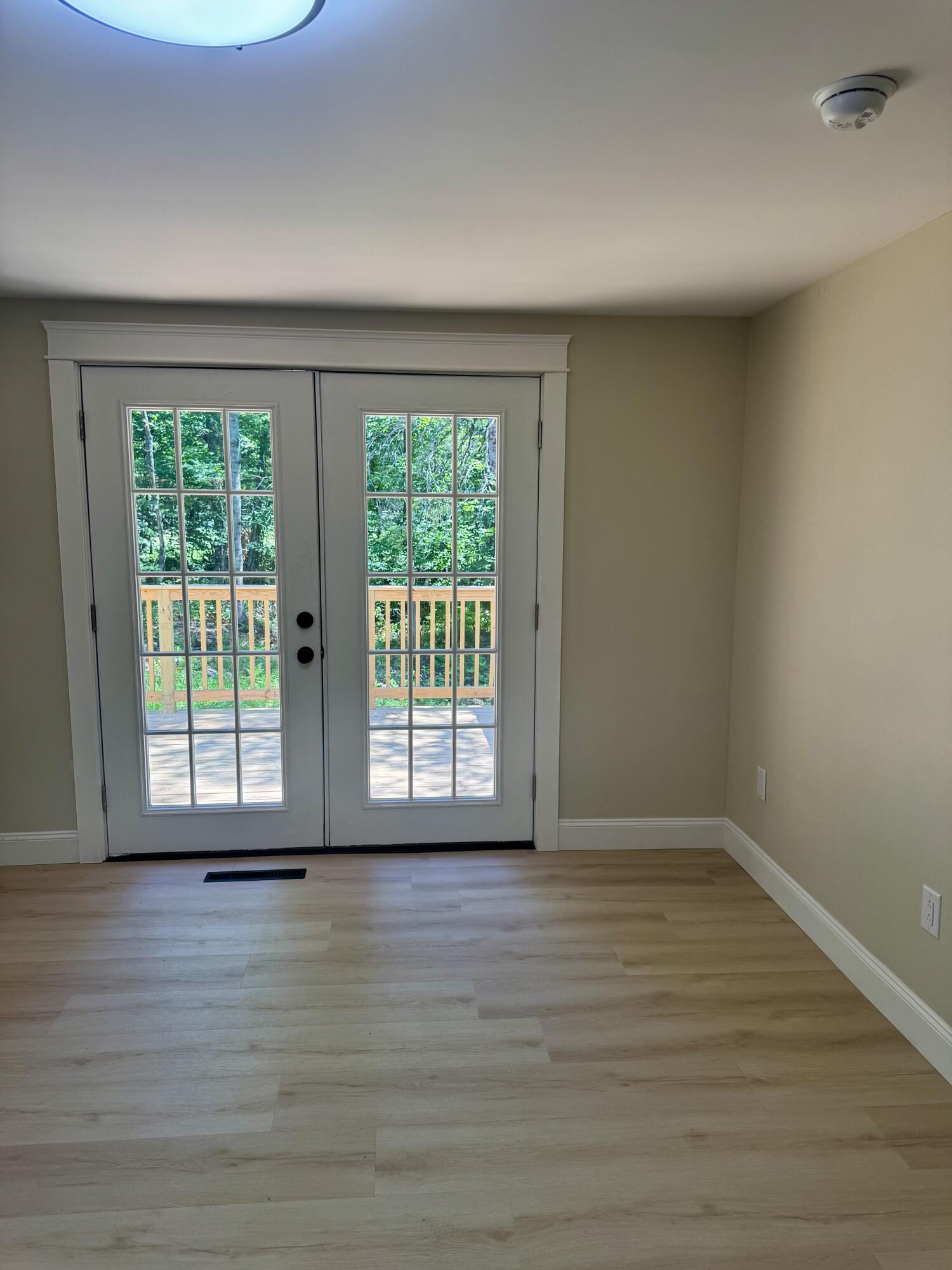 549 Hudson Road Glenburn, ME 04401 - Photo 19 of 40 diningroom
