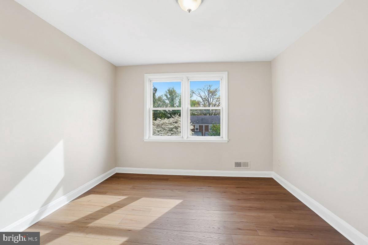 162 Cherrydell Road Baltimore, MD 21228 - Photo 15 of 31 Bright and airy room with a view.