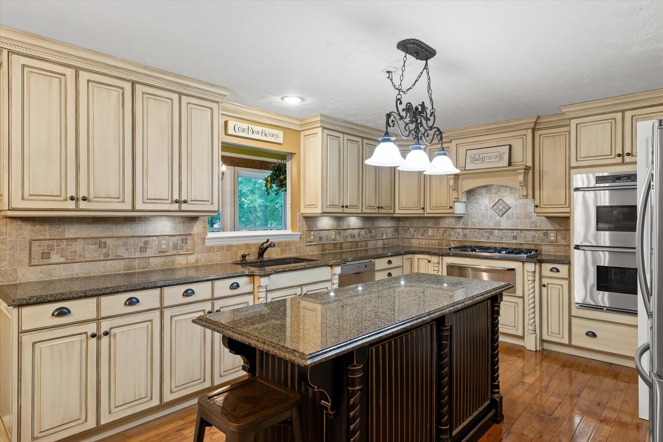 960 Shell Cracker Lane Cohutta, GA 30710 - Photo 19 of 65 Kitchen