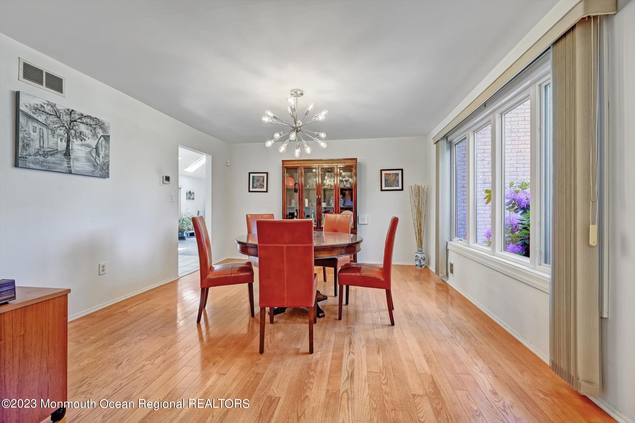 201 Nottingham Road Morganville, NJ 07751 - Photo 10 of 53 Formal Dining