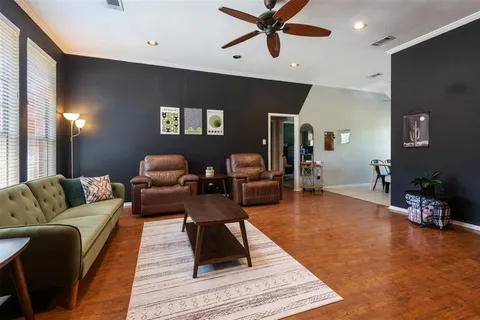 $314,999 | 304 West Windsor Drive, Denton, TX 76207