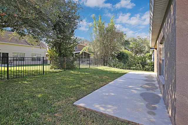 $2,295 | 6165 Skylarkcrest Drive, Lithia, FL 33547