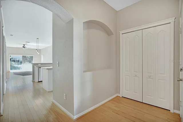 $2,295 | 6165 Skylarkcrest Drive, Lithia, FL 33547