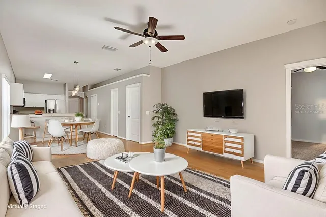 $2,295 | 6165 Skylarkcrest Drive, Lithia, FL 33547