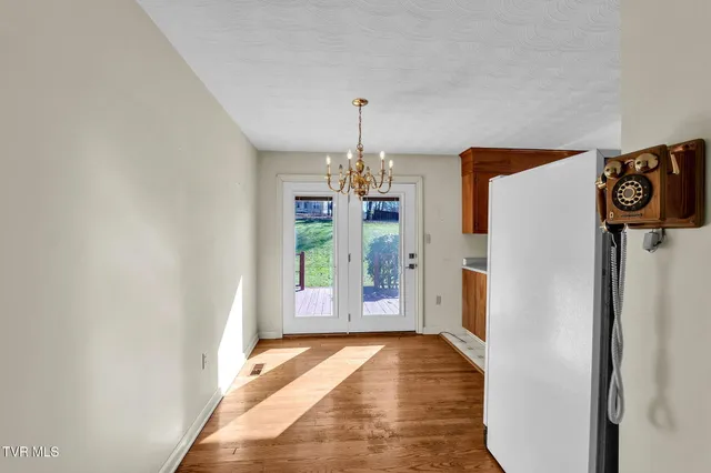 $295,900 | 19168 Mercedes Drive, Abingdon, VA 24210