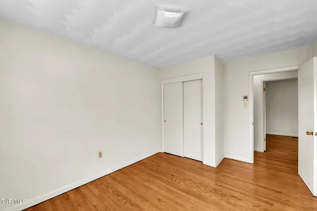 $295,900 | 19168 Mercedes Drive, Abingdon, VA 24210