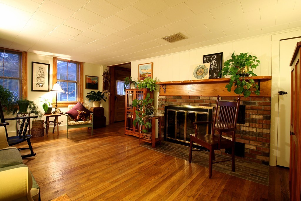 98 Narrows Road Westminster, MA 01473 - Photo 6 of 19 Gallery Image 6