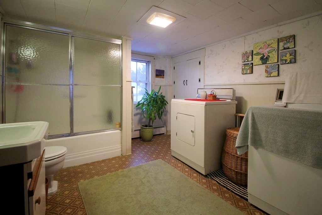 98 Narrows Road Westminster, MA 01473 - Photo 9 of 19 Gallery Image 9