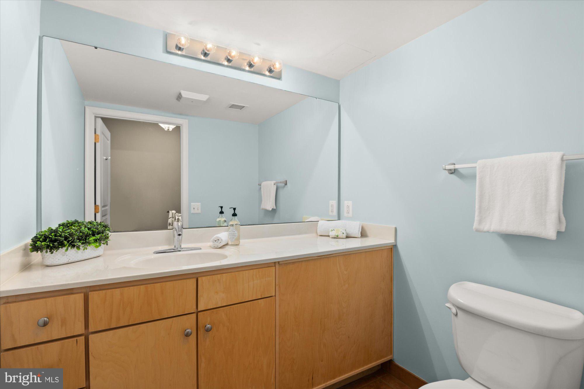 616 E Street Northwest, Unit 854 Washington, DC 20004 - Photo 17 of 87