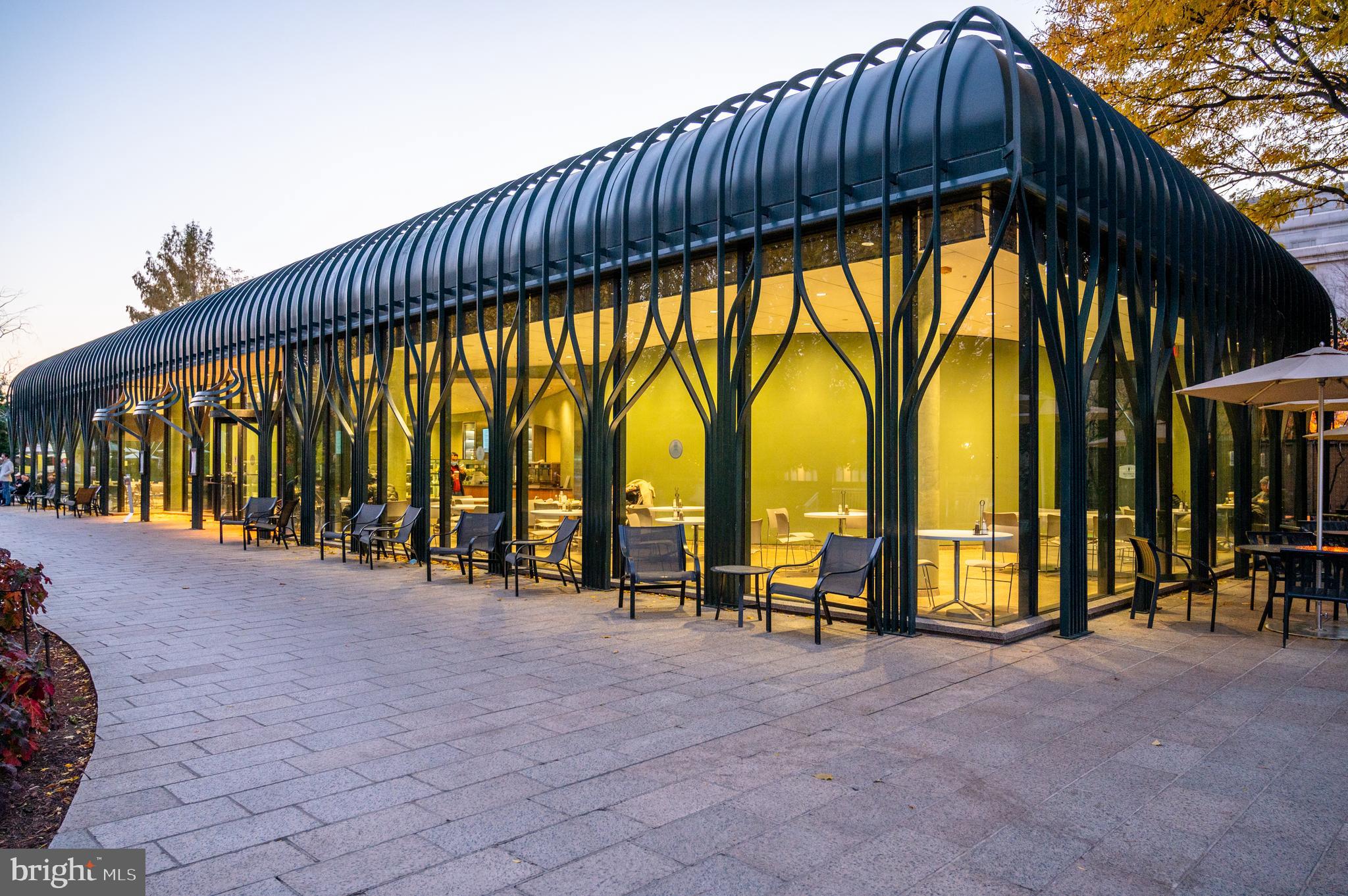 616 E Street Northwest, Unit 854 Washington, DC 20004 - Photo 76 of 87 Enjoy a Meal and Drinks at the Sculpture Garden