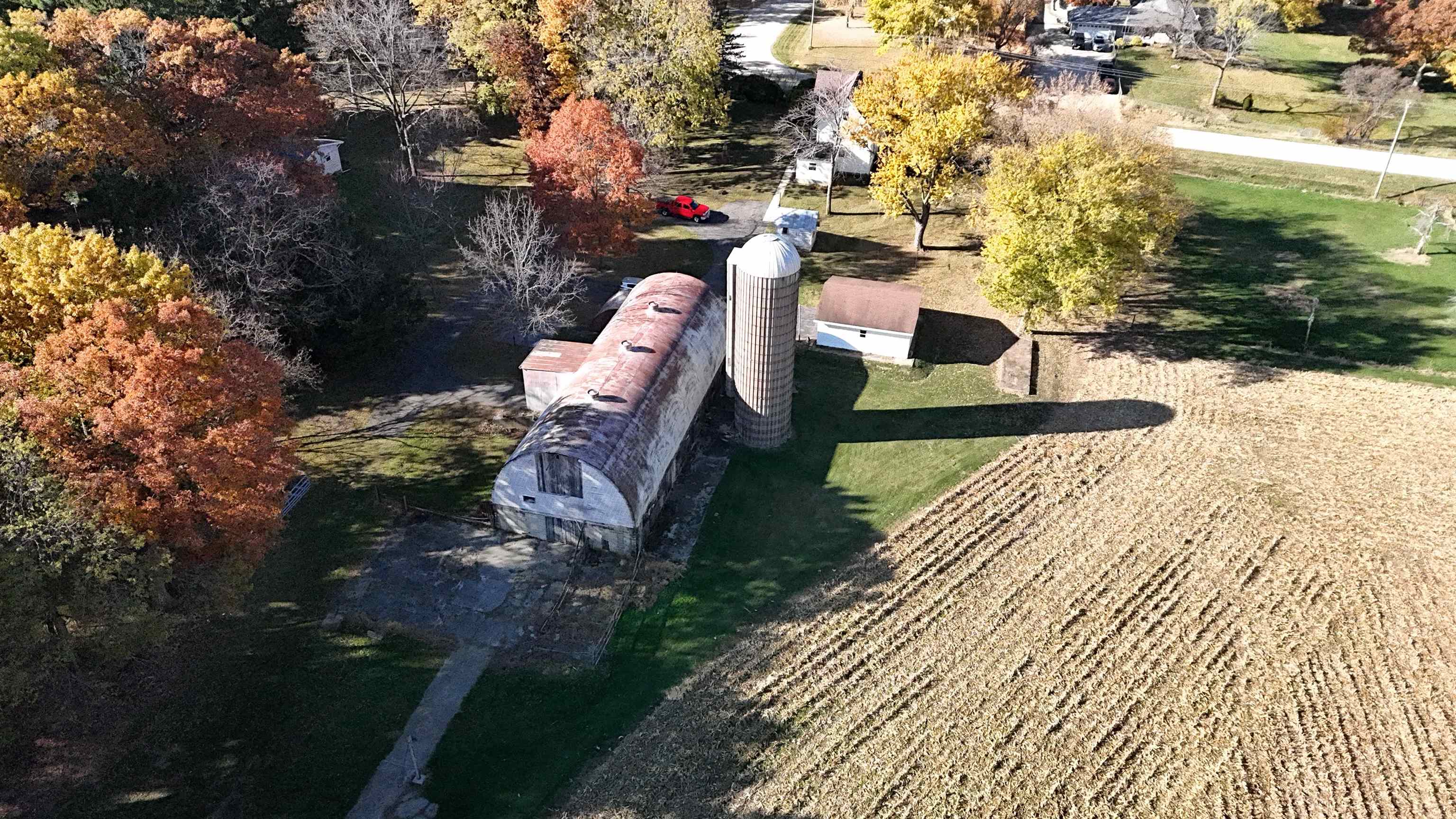 9729 Beaver Valley Road Belvidere, IL 61008 - Photo 27 of 55 a view of balcony with wooden floor