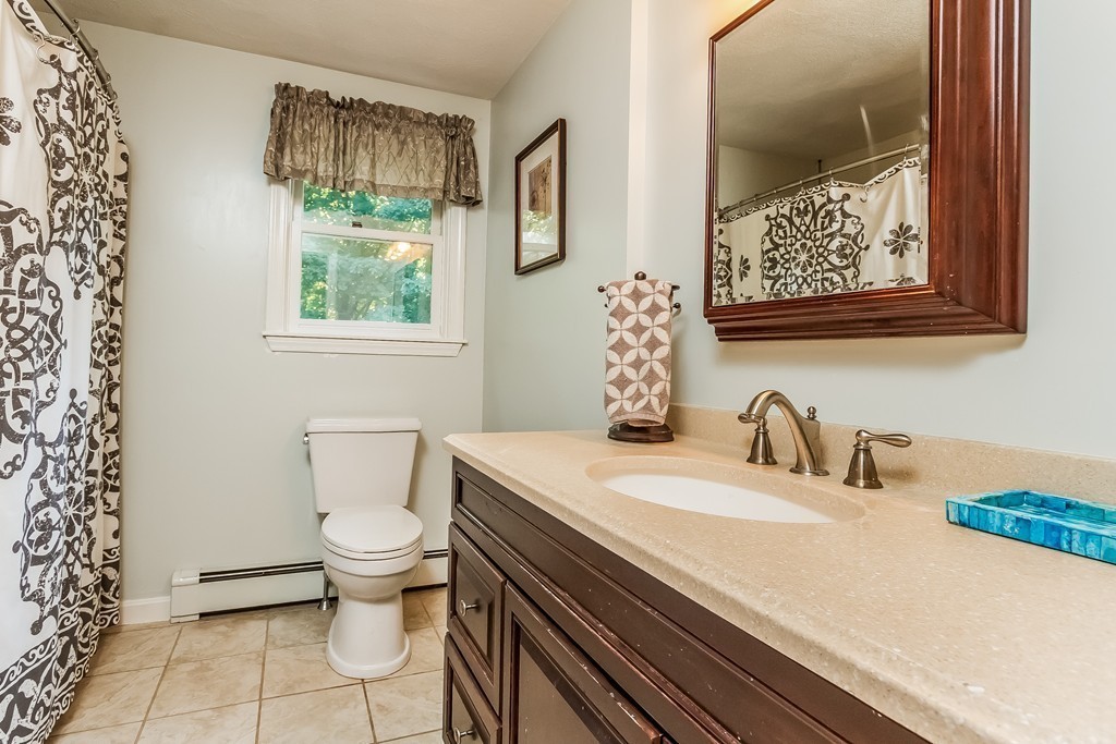 522 Martins Pond Road Groton, MA 01450 - Photo 24 of 30 Gallery Image 24