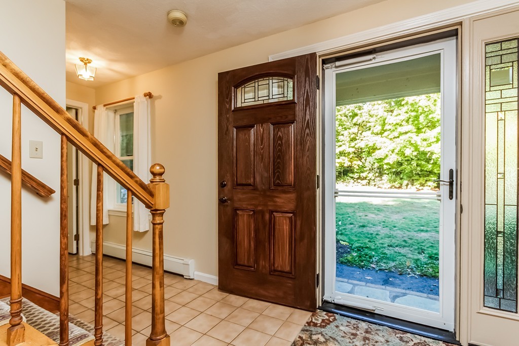 522 Martins Pond Road Groton, MA 01450 - Photo 3 of 30 Gallery Image 3