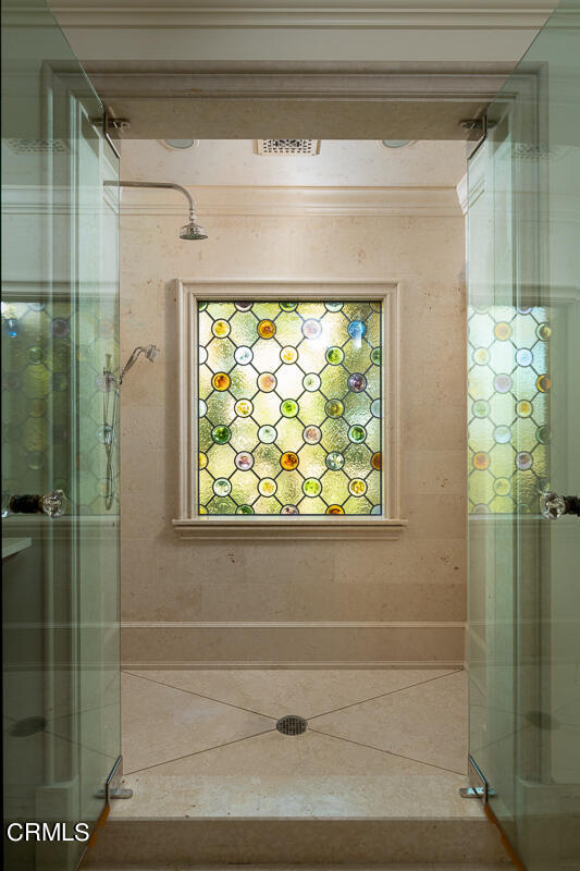 100 Los Altos Drive Pasadena, CA 91105 - Photo 46 of 72 a bathroom with a shower