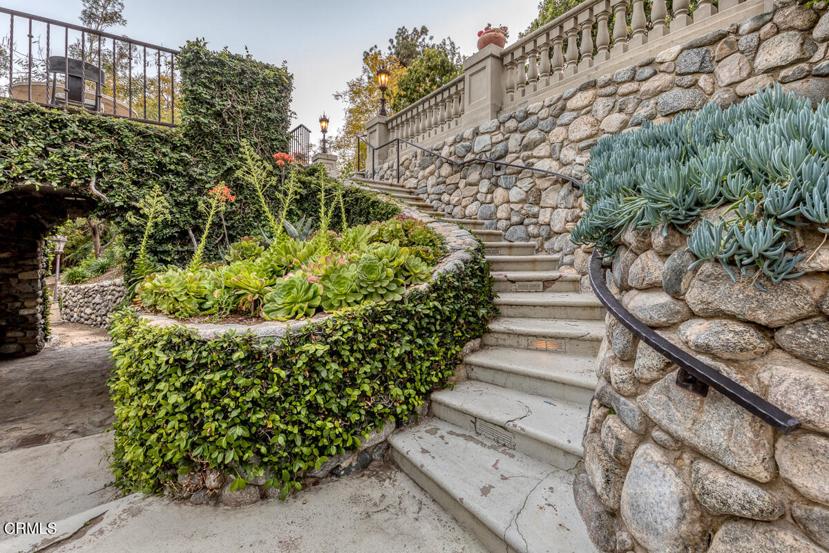 100 Los Altos Drive Pasadena, CA 91105 - Photo 64 of 72 a view of a garden with flowers