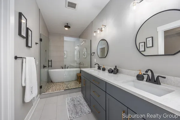 $749,900 | 8056 Tramway Drive Southwest, Byron Center, MI 49315