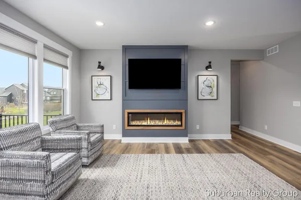 $749,900 | 8056 Tramway Drive Southwest, Byron Center, MI 49315