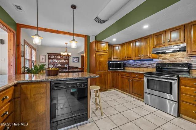 $675,000 | 218 Old Ironsides Road, Newport, NC 28570