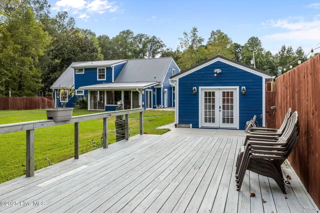 $675,000 | 218 Old Ironsides Road, Newport, NC 28570