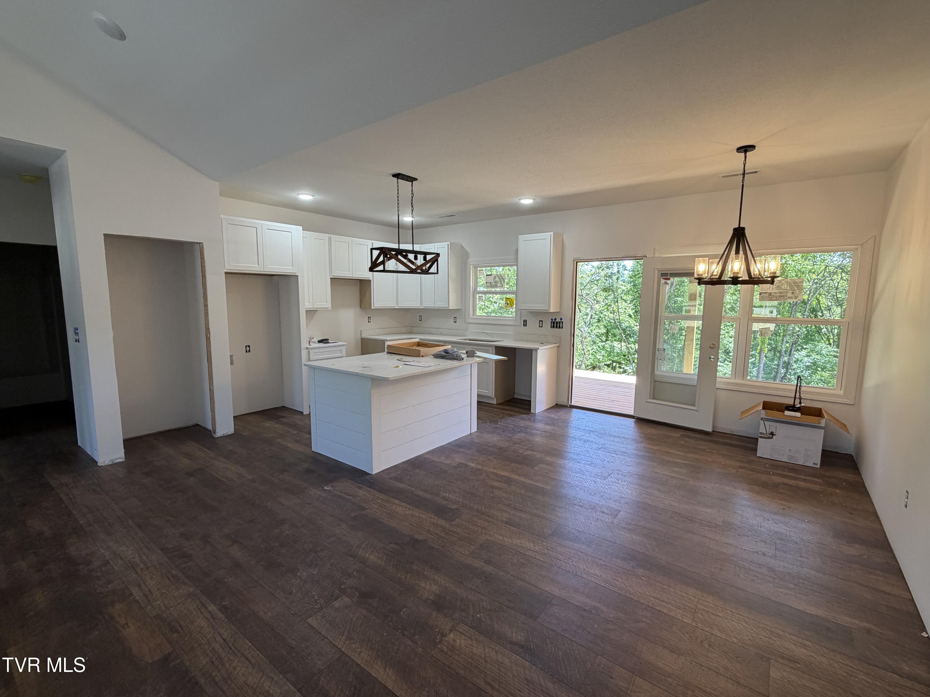 161 Paynetown Road Telford, TN 37690 - Photo 11 of 36 IMG_4258