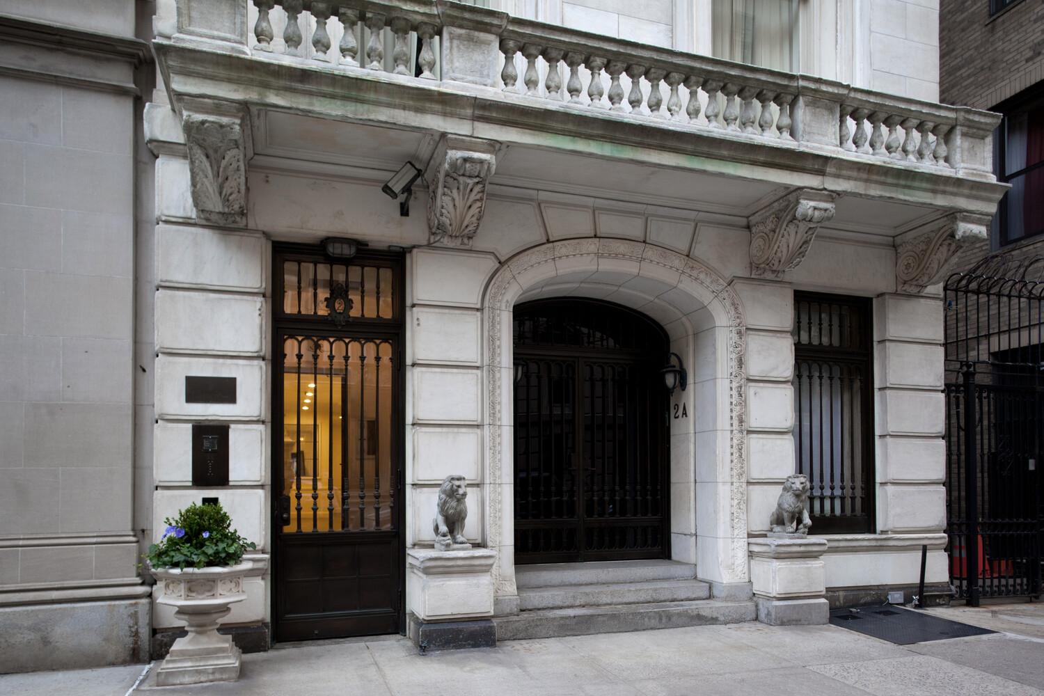 2 East 80th Street, Unit 2 Manhattan, NY 10075 - Photo 9 of 11