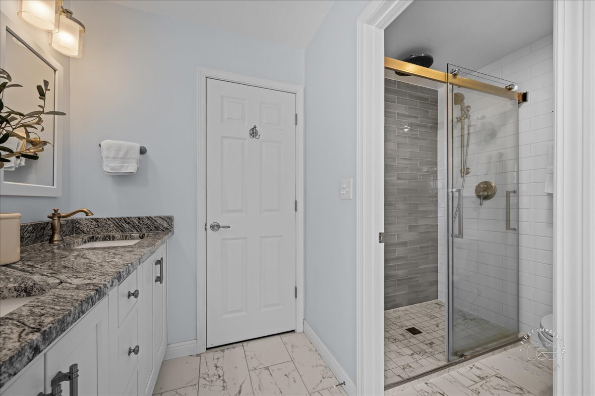 1060 Cliff View Lane Carol Stream, IL 60188 - Photo 12 of 17