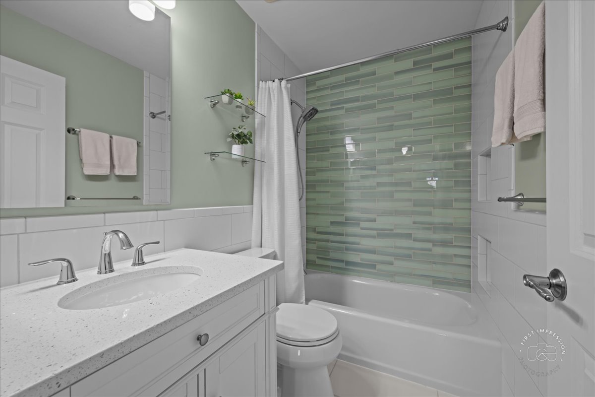1060 Cliff View Lane Carol Stream, IL 60188 - Photo 15 of 17