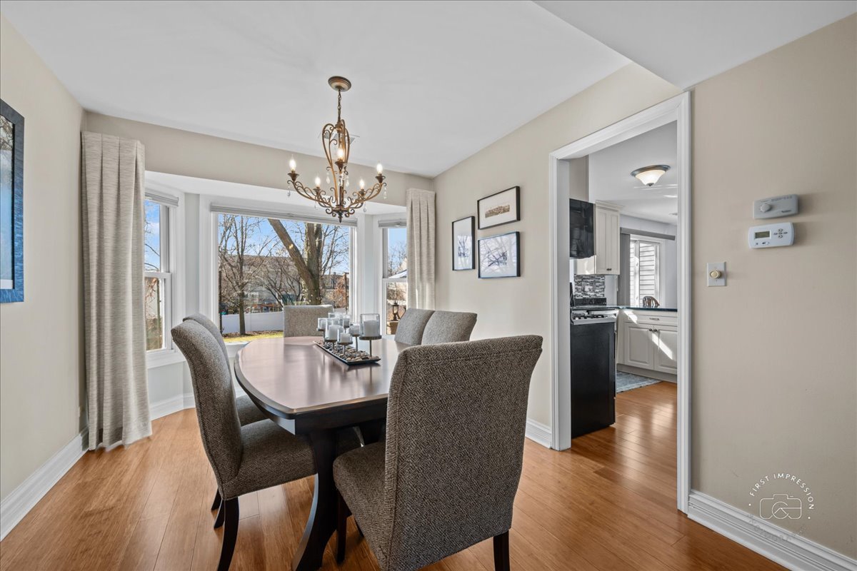 1060 Cliff View Lane Carol Stream, IL 60188 - Photo 4 of 17