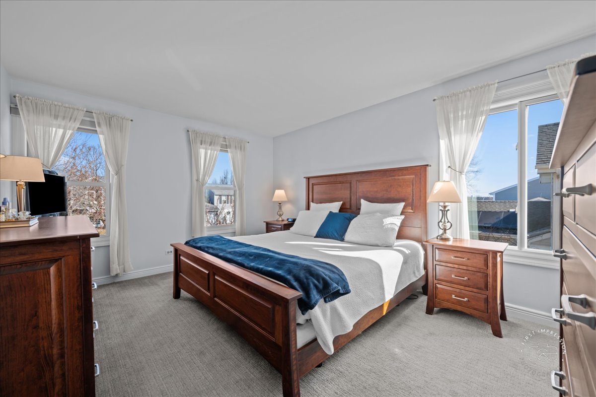 1060 Cliff View Lane Carol Stream, IL 60188 - Photo 10 of 17