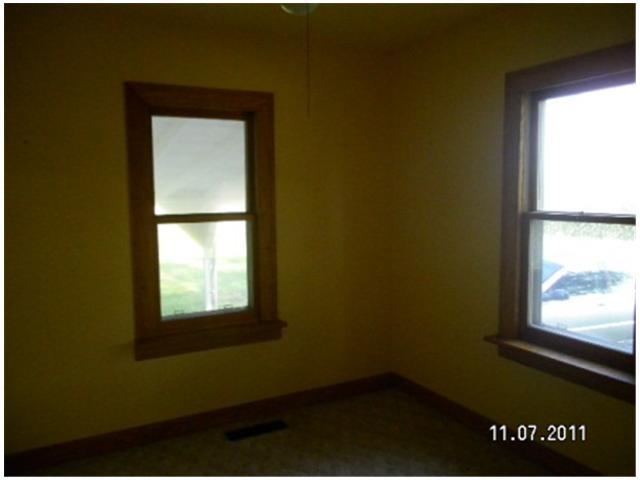 377 Main Street Rosedale, IN 47874 - Photo 9 of 9 Gallery Image 9