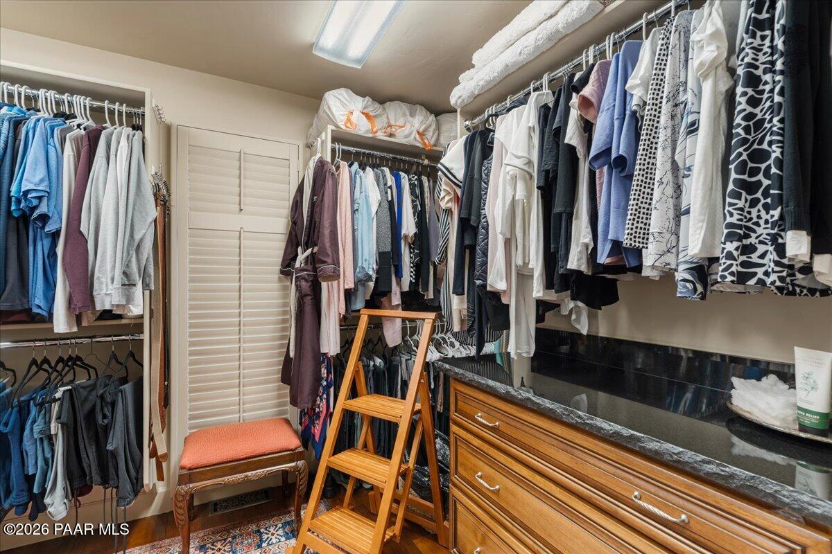 1684 Stable Rock Road Prescott, AZ 86303 - Photo 32 of 67 31-Primary Closet