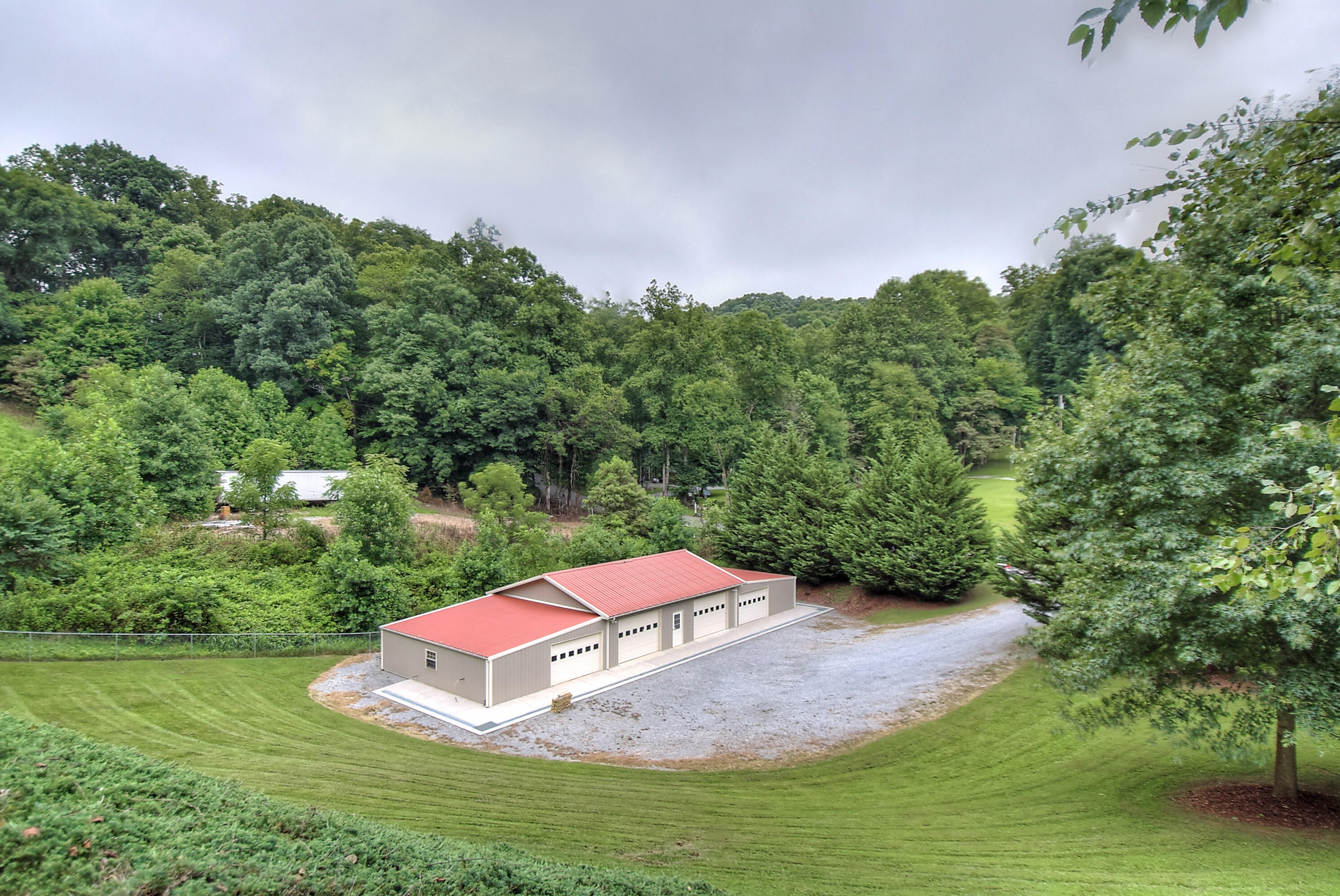 184 Russell Hill Road Elizabethton, TN 37643 - Photo 38 of 50 DSC_0328_29_30_31_32_33