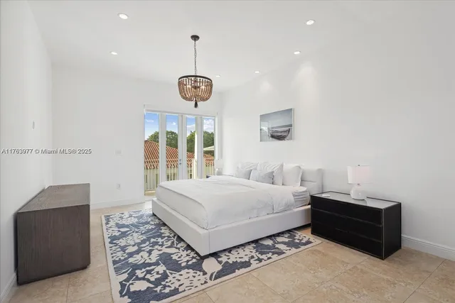 $25,000 | 350 Woodcrest Road, Key Biscayne, FL 33149