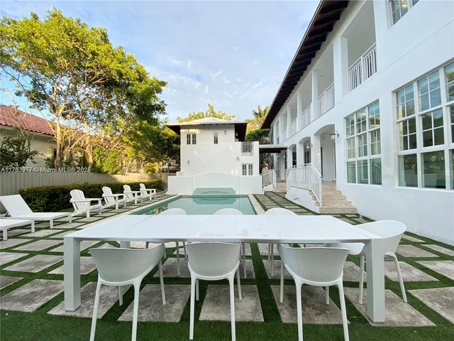 $25,000 | 350 Woodcrest Road, Key Biscayne, FL 33149