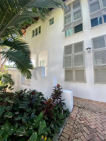 $25,000 | 350 Woodcrest Road, Key Biscayne, FL 33149