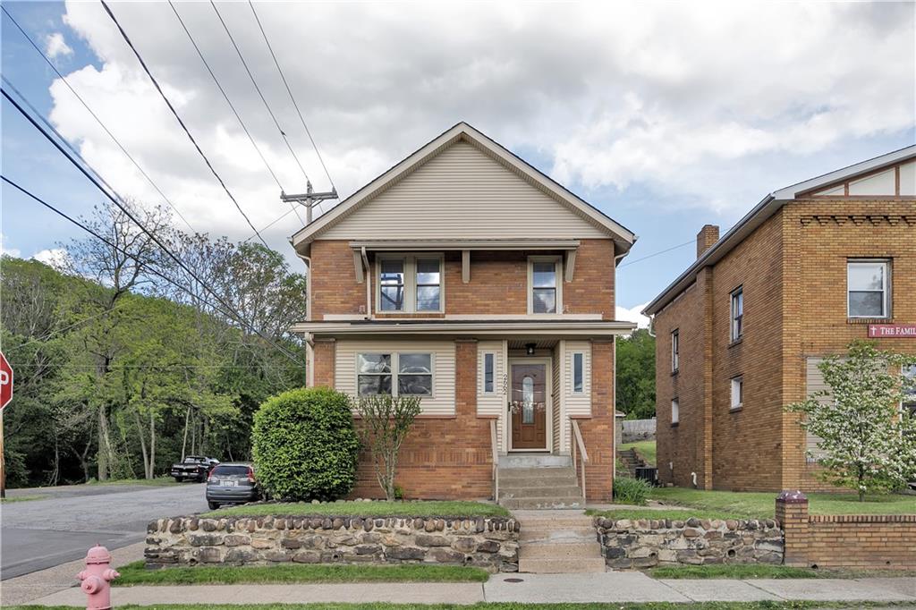 2662 Beaver Road Ambridge, PA 15003 - Photo 1 of 24