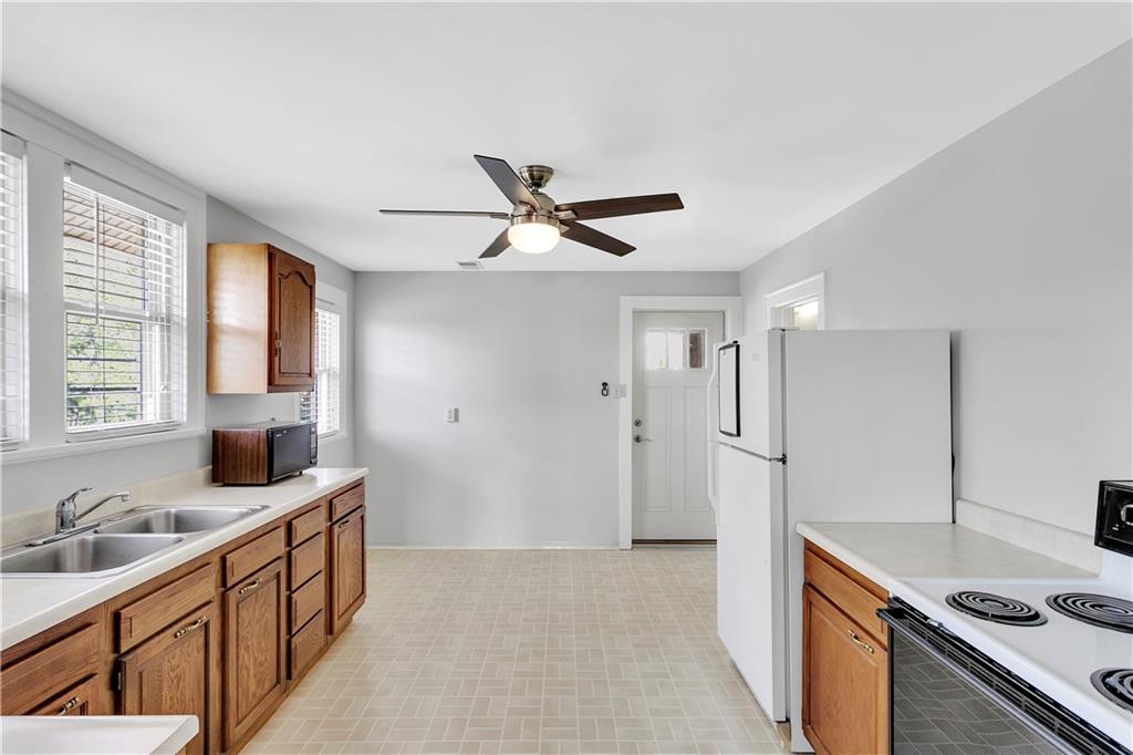 2662 Beaver Road Ambridge, PA 15003 - Photo 17 of 24