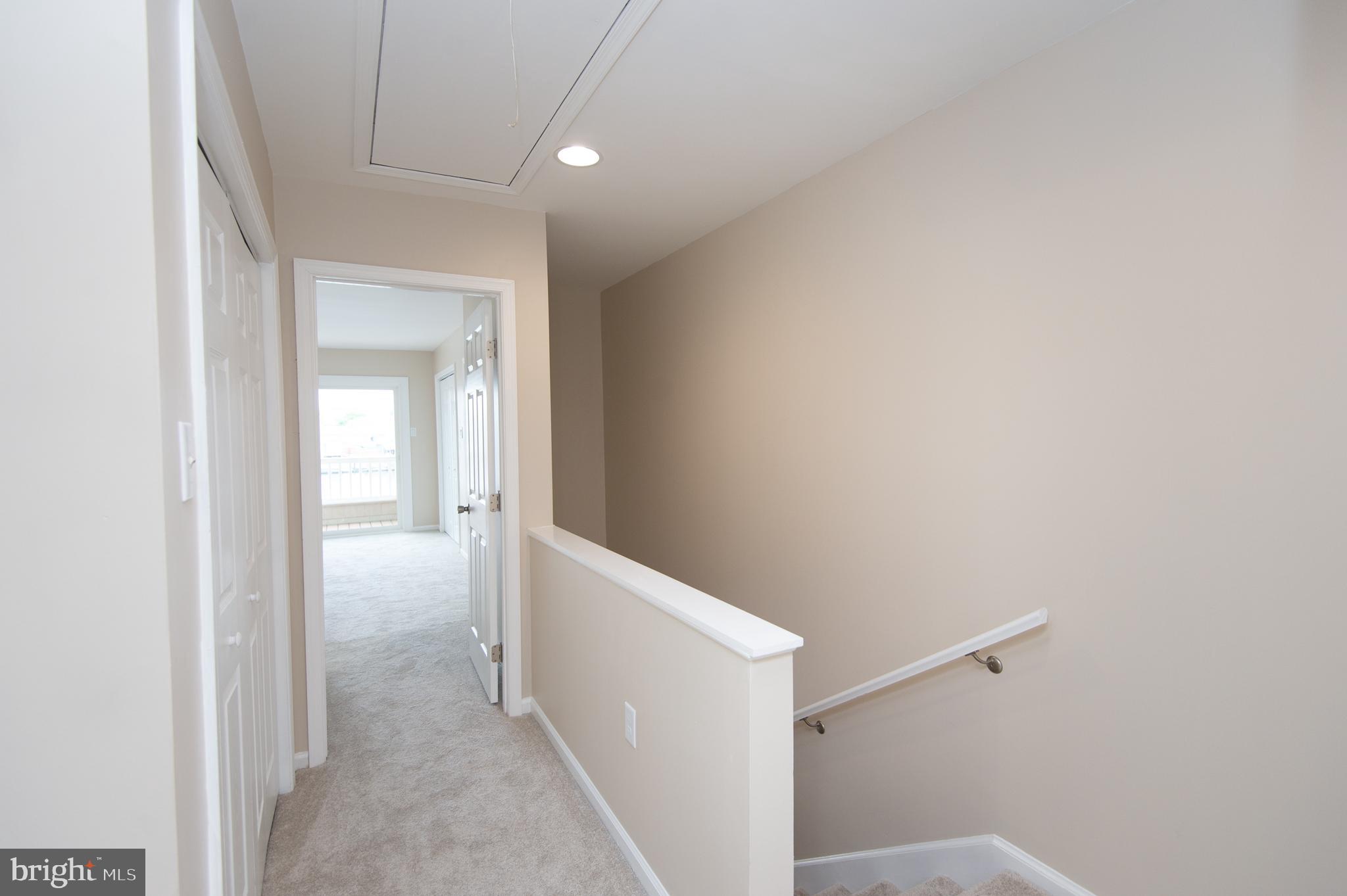 214 Market Square, Unit 7A Cambridge, MD 21613 - Photo 22 of 54 Upstairs hallway